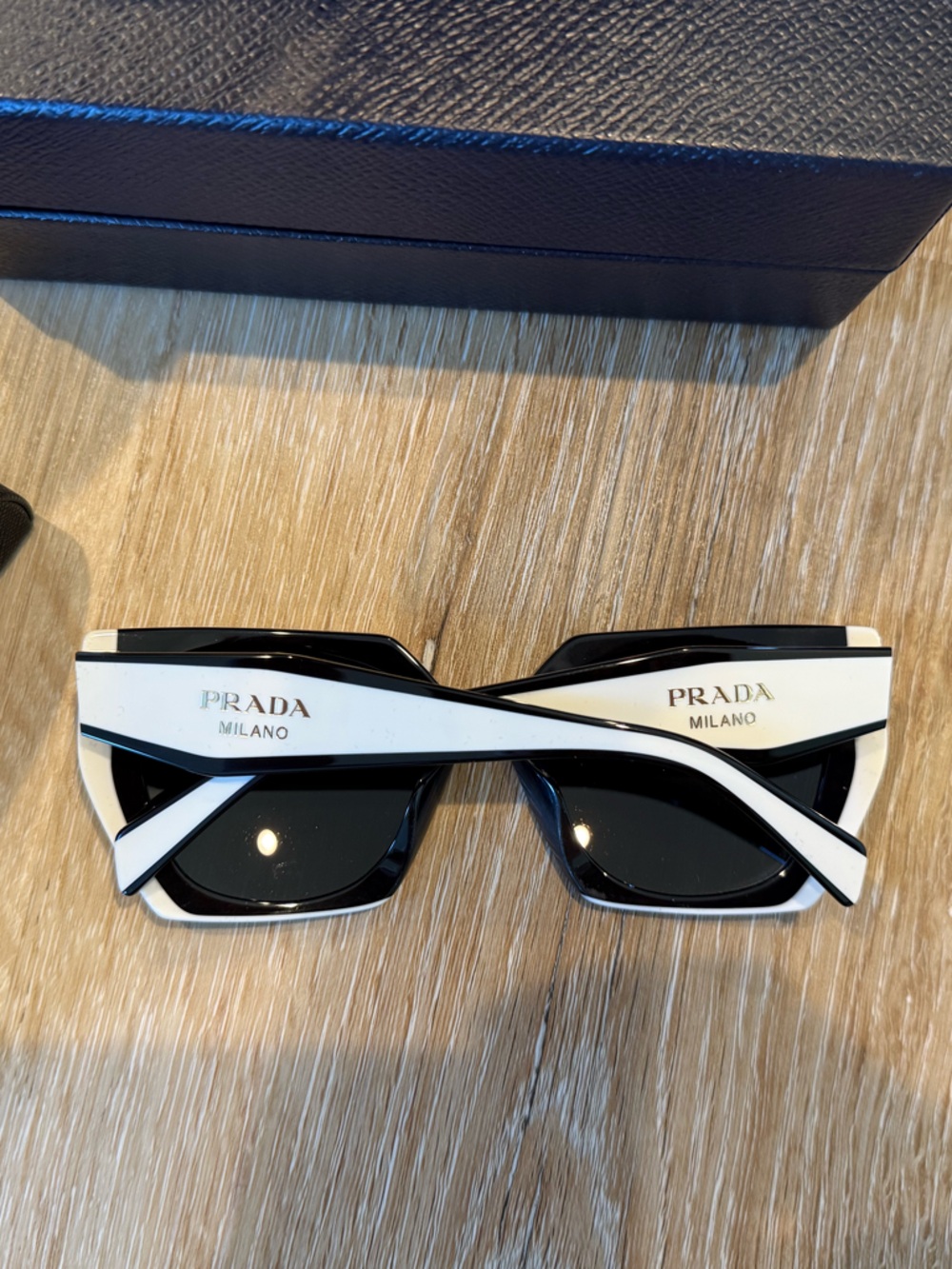 Prada 15WS 15 09Q5S0 black talc sunglasses NIB - Picture 6 of 9